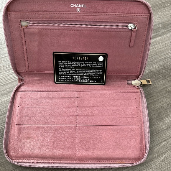 CHANEL Wallet~ 💗 - Picture 5 of 7
